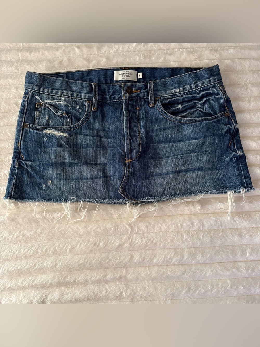 Abercrombie & Fitch Distressed Denim Mini Skirt Y2K Button Fly Size 6